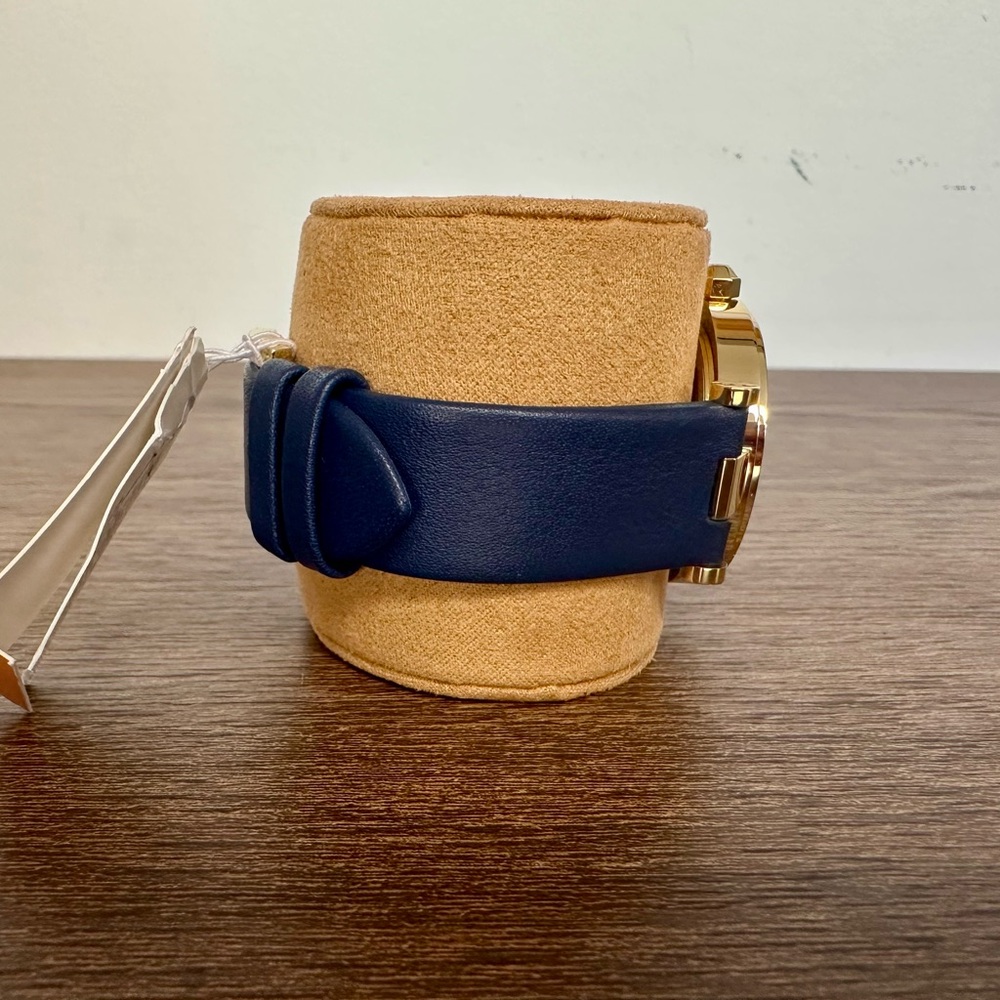 New Tory Burch Women's Classic T Navy Leather Strap Watch 36mm - Picture 5 of 12